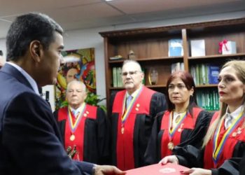 Nicolás Maduro interpone recurso de amparo ante el Tribunal Supremo de Justicia
