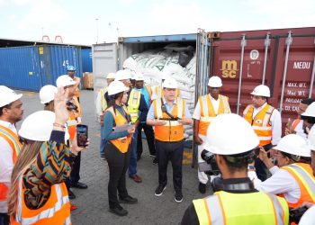 Aduanas realiza pruebas para incorporar cámaras corporales en aforadores