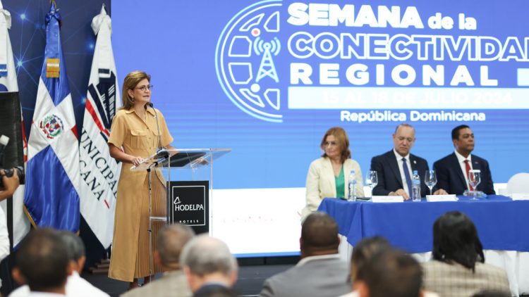 Vicepresidenta Raquel Peña da inicio a la Semana de la Conectividad Regional