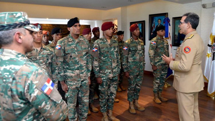 Soldados completan curso avanzado de Operaciones Contra Terrorismo