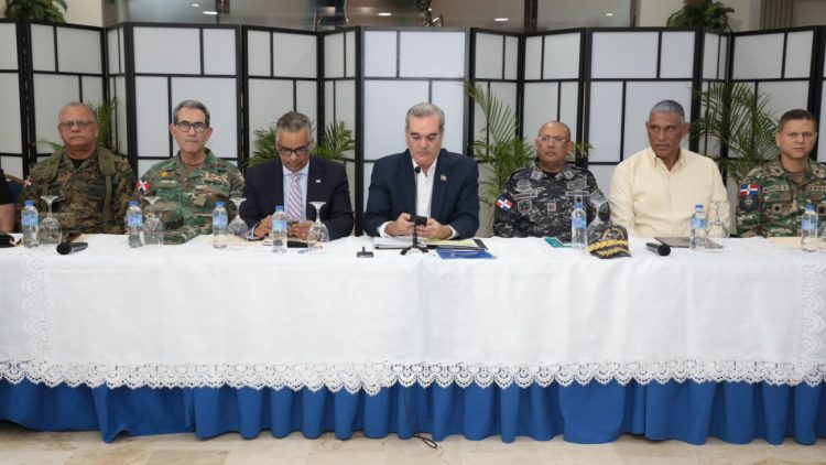 Presidente Abinader lidera reunión de seguimiento al Plan de Seguridad Ciudadana