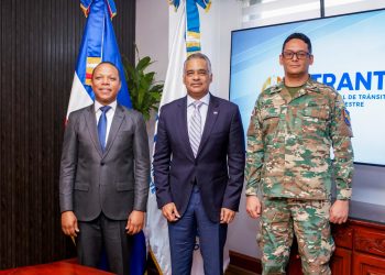 Ministro Santos Echavarría juramenta a Milton Morrison como nuevo director del Intrant