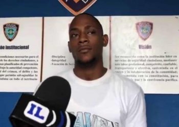 Dictan un mes de prisión preventiva a joven que amenazó al presidente Abinader