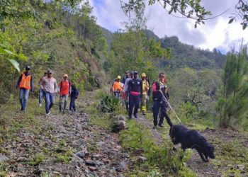 Defensa Civil integra su Unidad Canina a búsqueda de señora desaparecida en Constanza