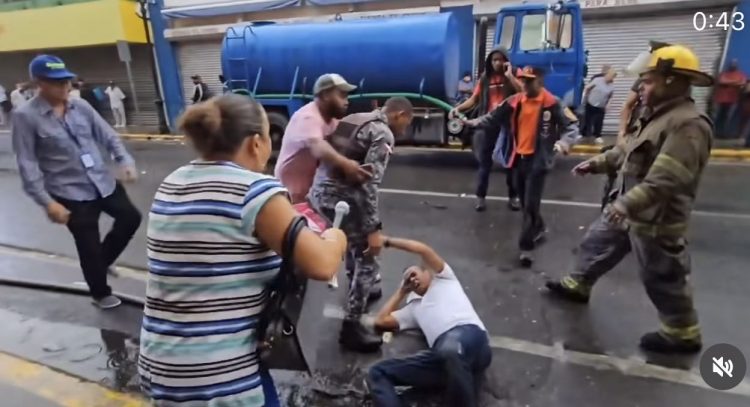 Policía Nacional condena agresión de cabo contra reportero gráfico en Santiago