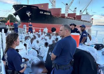 Repatrian a más de 100 inmigrantes haitianos y dominicanos detenidos en aguas de Puerto Rico