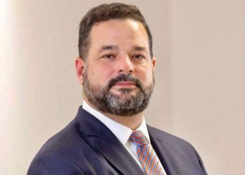 Presidente Abinader designa a Armando Paíno Henríquez como ministro de Medio Ambiente