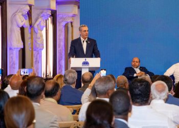 Reforma al Código de Trabajo será depositada en el Congreso en 10 días