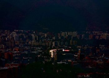 Venezuela sufre un apagón nacional tras un presunto “sabotaje eléctrico”