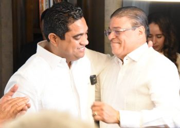 Kelvin Cruz asume como ministro de Deportes