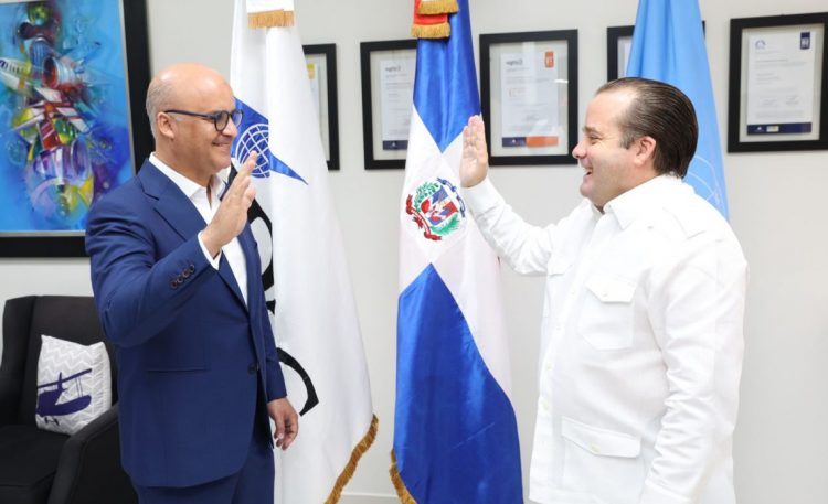 Ministro Paliza posesiona a Igor Rodríguez como nuevo director del IDAC