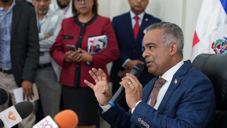 Joel Santos dice generación de electricidad en julio y agosto del 2024 registra niveles récords