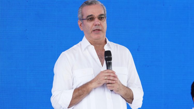 Abinader afirma que el Gobierno no es botín para repartirlo entre dirigentes políticos