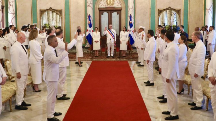 Presidente Abinader juramenta Gabinete de Gobierno para su segundo mandato