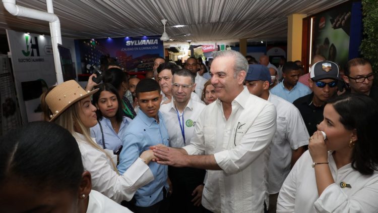 Luis Abinader agotará agenda este fin de semana en Santiago