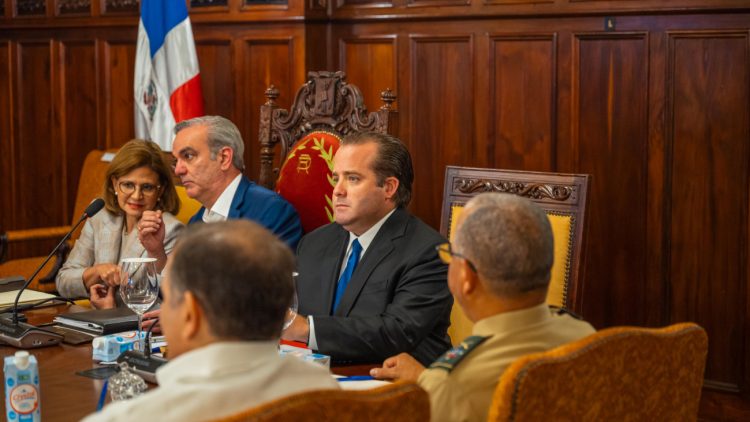 Ministro de la Presidencia instituye Comité de Observación para licitaciones Fitram