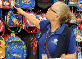 Pro Consumidor dice vigilará comercios para evitar engaños en venta de útiles escolares