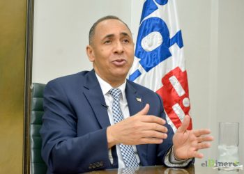 Abinader designa a Nelson Arroyo como vicepresidente ejecutivo de Seguros Reservas