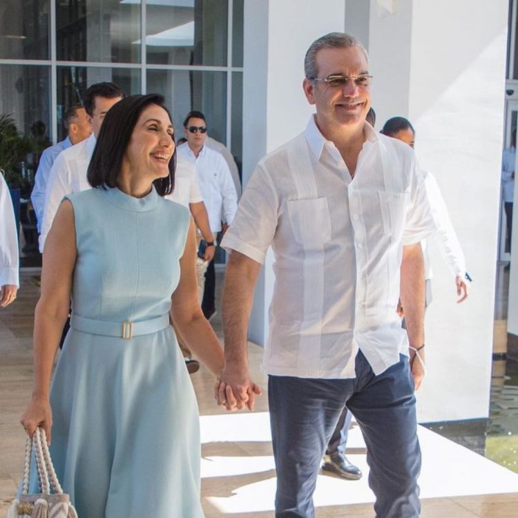 “No es un santo, pero es uno de los mejores presidentes que tendrá RD”, dice Raquel Arbaje sobre Abinader