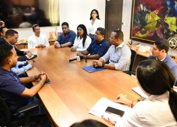 Intrant y Alcaldía de Los Alcarrizos trabajan en acciones para el reordenamiento del tránsito