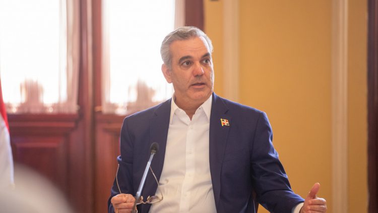 Abinader encabezará Consejo de Ministros e inaugurará varias obras en San Cristóbal