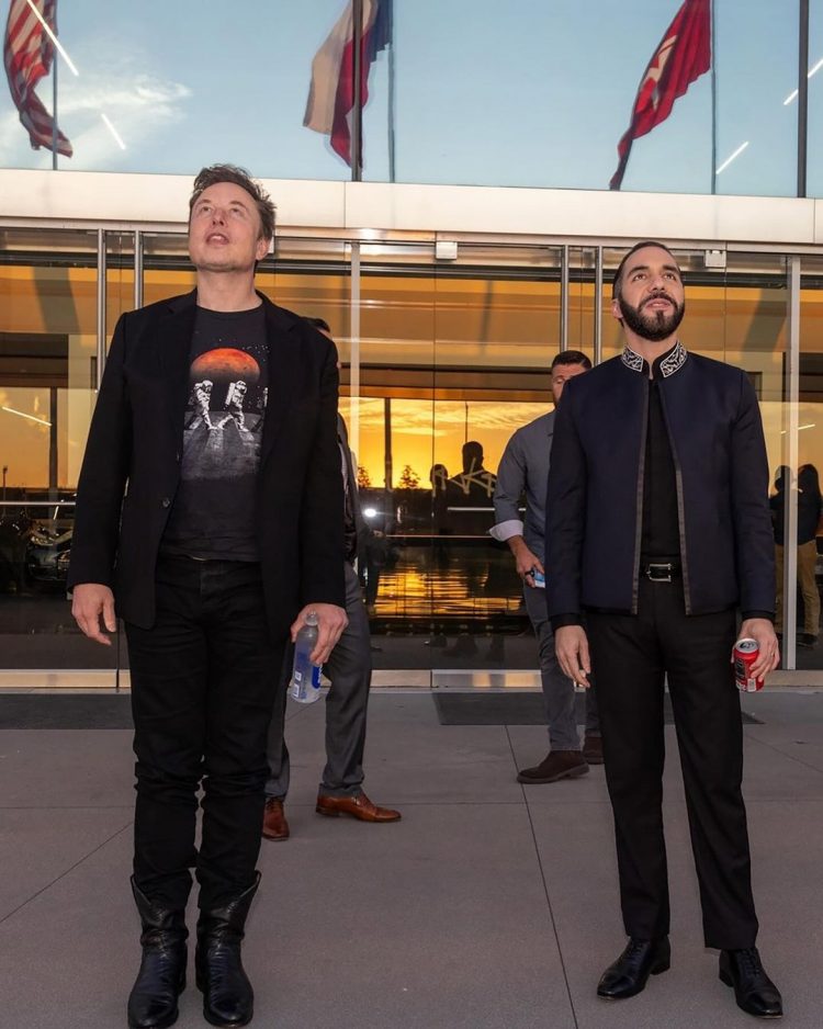 Nayib Bukele se reúne con Elon Musk en Estados Unidos