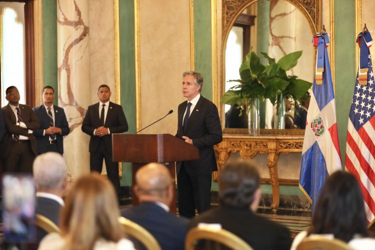 Antony Blinken reconoce que la crisis en Haití repercute en toda la región