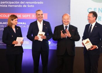 Abinader dice que el Gobierno entregó cerca de 110 mil títulos de propiedad en la pasada gestión