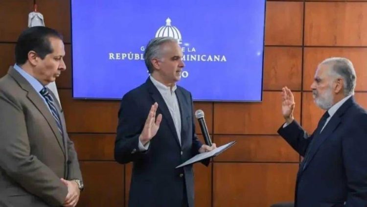 Miguel Ceara Hatton asume como nuevo superintendente de Salud y Riesgos Laborales