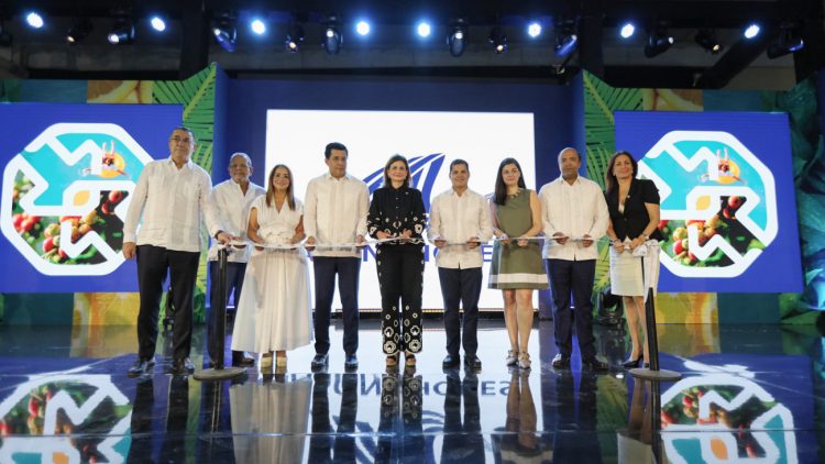 Vicepresidenta Raquel Peña inaugura XXXVI Exposición Comercial de Asonahores