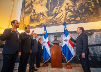 José Ignacio Paliza juramenta a nuevos viceministros del Ministerio de la Presidencia