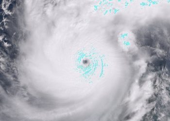 Huracán Milton se intensifica y se aproxima a Florida con categoría 5