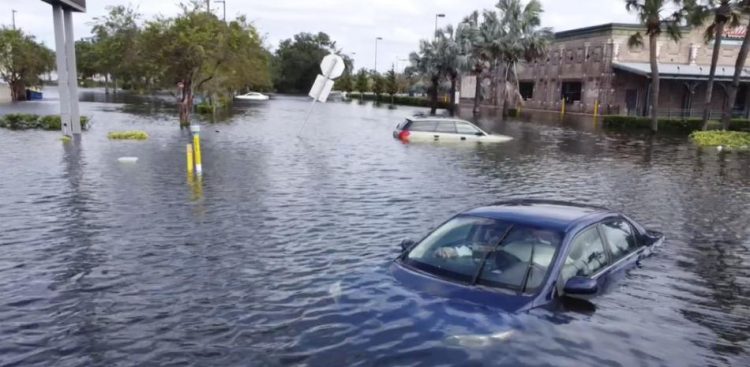 Aumenta a 16 el número de fallecidos en Florida tras el paso del huracán Milton