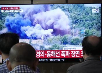 Corea del Norte destruye carreteras que conectan su territorio con el Sur