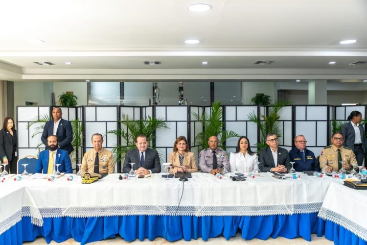 Raquel Peña encabeza reunión de seguimiento al Plan de Seguridad Ciudadana