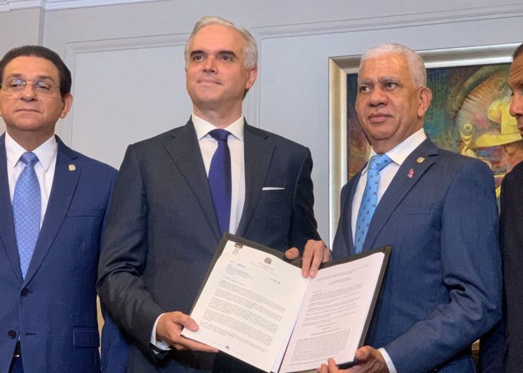 Poder Ejecutivo deposita en el Congreso el proyecto de reforma laboral