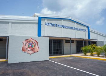 Migración refuerza seguridad en Centro de Haina ante protesta de inmigrantes retenidos