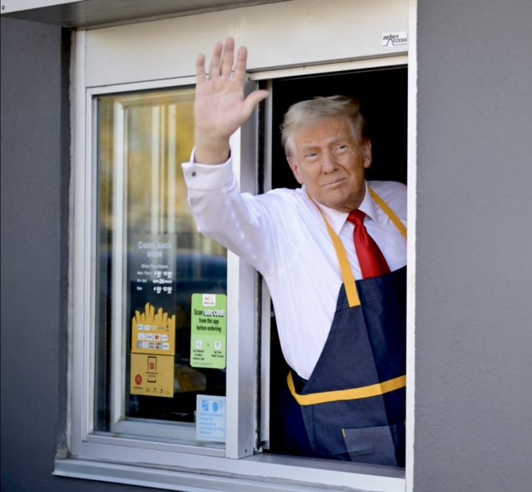 Trump cocina papas fritas en un McDonald's y asegura que Kamala Harris nunca trabajó en uno