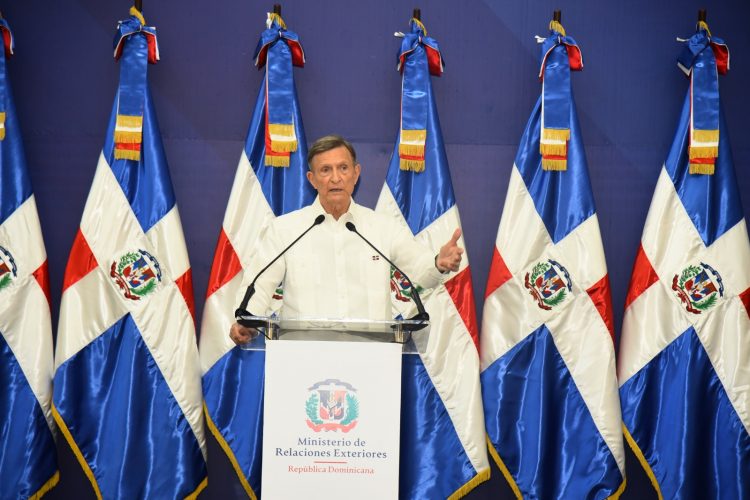 Roberto Álvarez reprocha la “difusión irresponsable” de datos falsos sobre visas en Haití