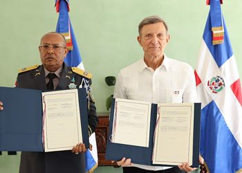 Mirex y Policía Nacional firman acuerdo para combatir trata de personas y tráfico ilícito de migrantes