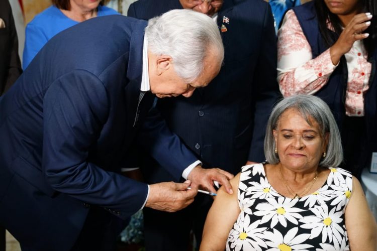 Salud Pública inicia jornada de vacunación contra la influenza