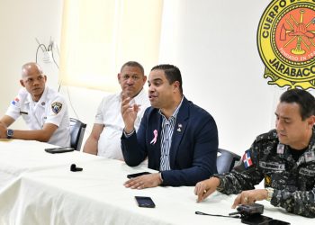 Propietarios de negocios nocturnos en Jarabacoa acuerdan cumplir los horarios establecidos