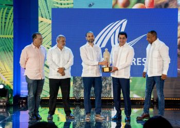 Aderes reconoce a David Collado por sus aportes al sector gastronómico