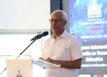 Ministro de Educación anuncia que impulsará el uso de la tecnología en proceso educativo