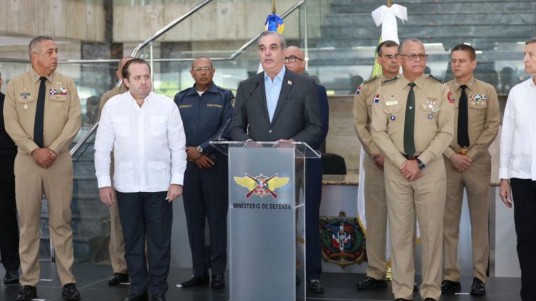 Gobierno dominicano acuerda repatriar hasta 10,000 migrantes por semana