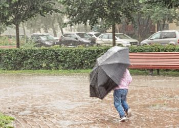 Indomet pronostica aguaceros con tronadas en varias provincias por vaguada