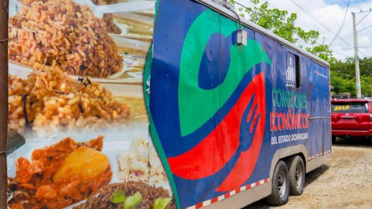 Comedores Económicos dará comida a inmigrantes retenidos en centros de Migración