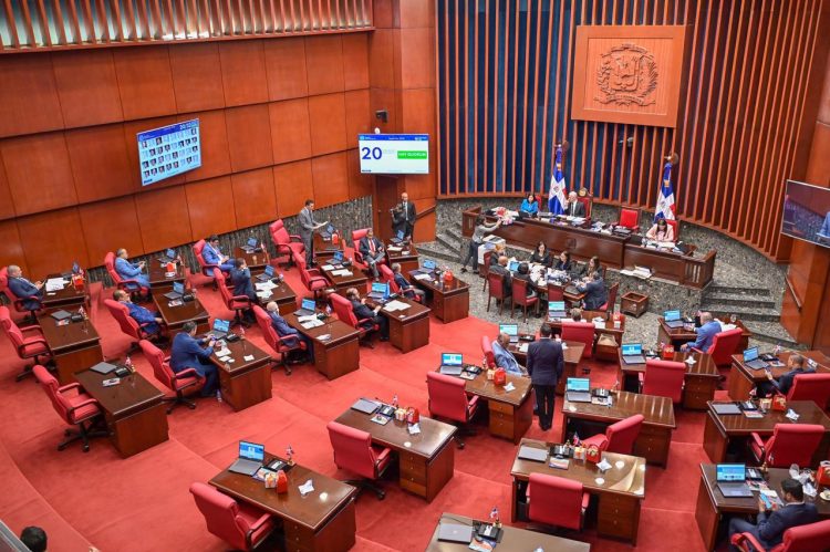 Senado aprueba proyecto ley que regula la sucesión en el nivel municipal