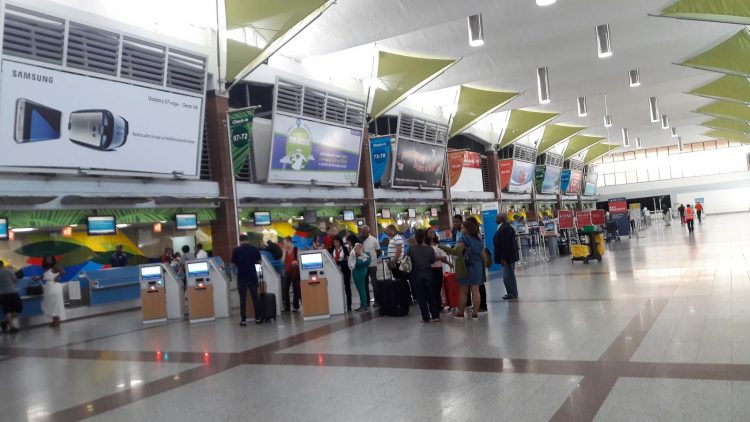 Migración está solicitando cédulas a los dominicanos que se disponen a salir del país