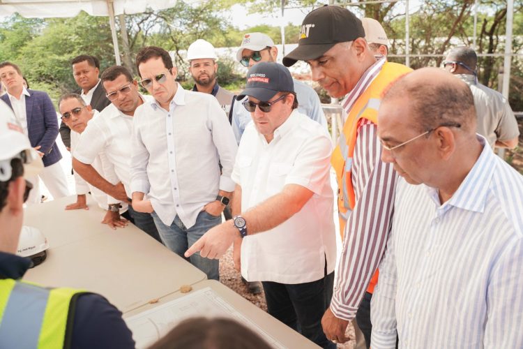 Ministro de la Presidencia supervisa avances del proyecto Cabo Rojo